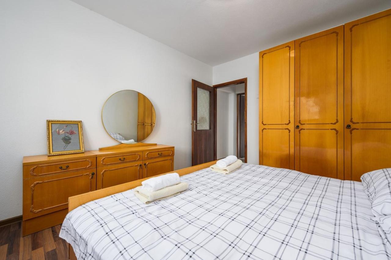 House With Apartments Mila Umag Ngoại thất bức ảnh