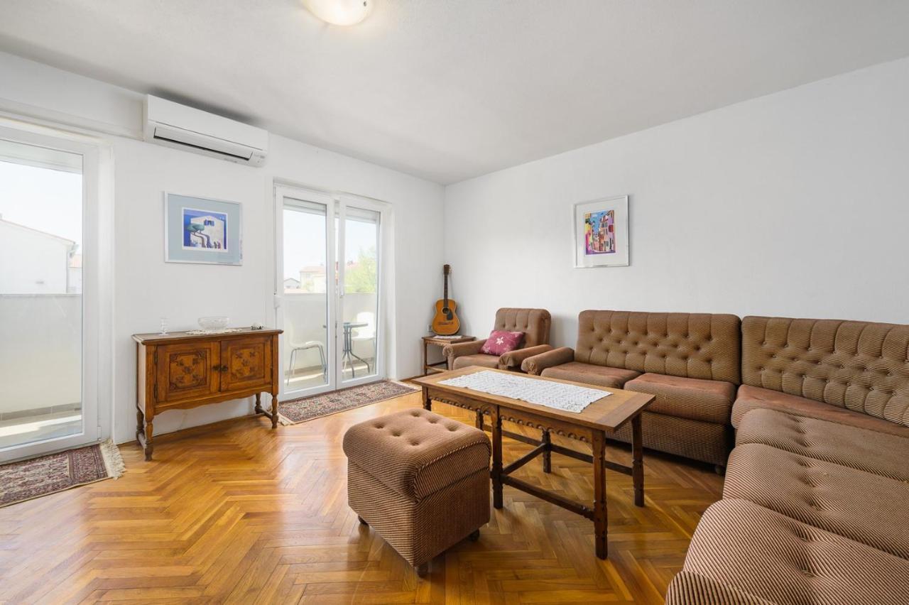 House With Apartments Mila Umag Ngoại thất bức ảnh